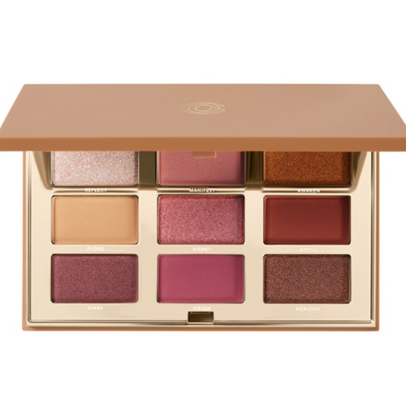 COMPLEX CULTURE BEAUTY Future’s So Bright Eyeshadow Palette - Picture 2 of 9